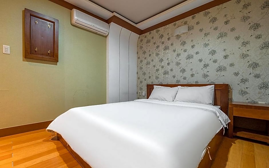 Taebaek Tourist Hotel (Sorano)