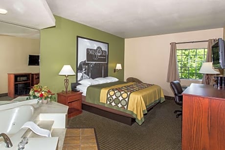 1 King Bed, Studio Suite, Non-Smoking