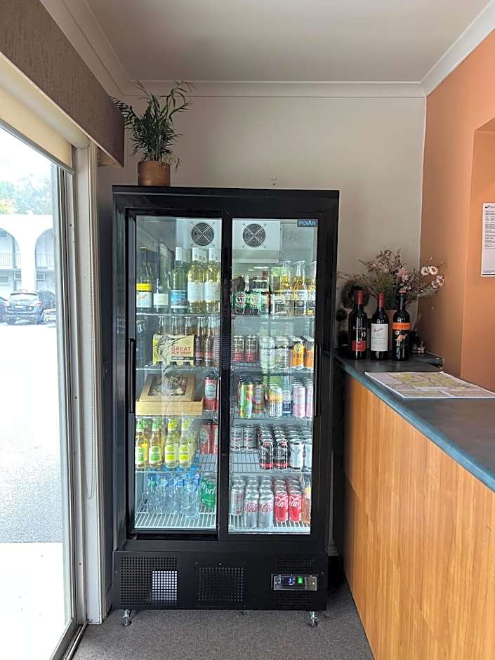 Riverbank Park MOTEL