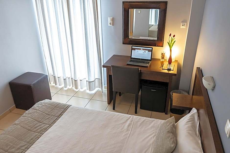 HOTEL HILL