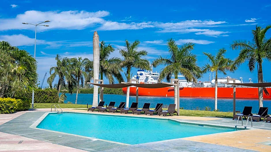 Photo 1 of 49 of Holiday Inn Express Tuxpan By IHG
