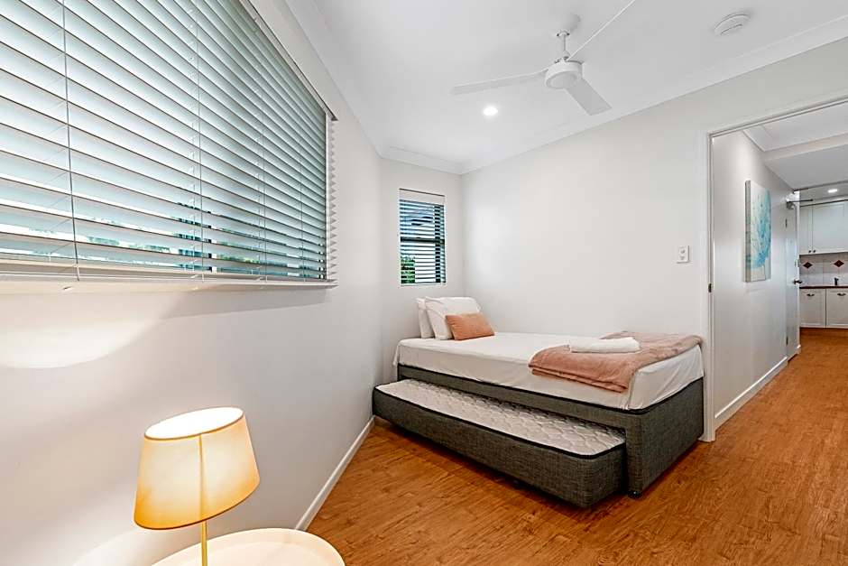 Santa Fe by the Broadwater