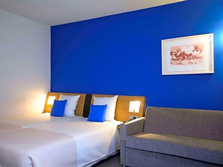 Executive King Room with Sofa Bed