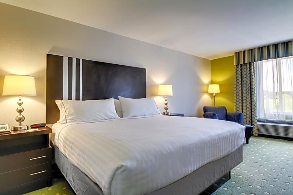 Holiday Inn Express Hotel & Suites Live Oak, an IHG Hotel