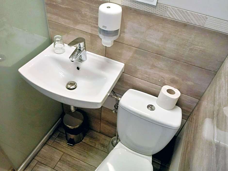 Hotel Miłosz Restauracja, Basen dla dzieci, Sala Zabaw, Siłownia