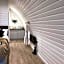 Paddock Pod - Sleeps 4 & Roofed Over Private Hot Tub & NEW SAUNA