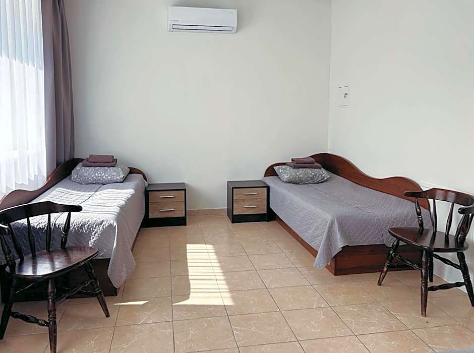 KAUNO JACHTKLUBAS Baltosios Burės