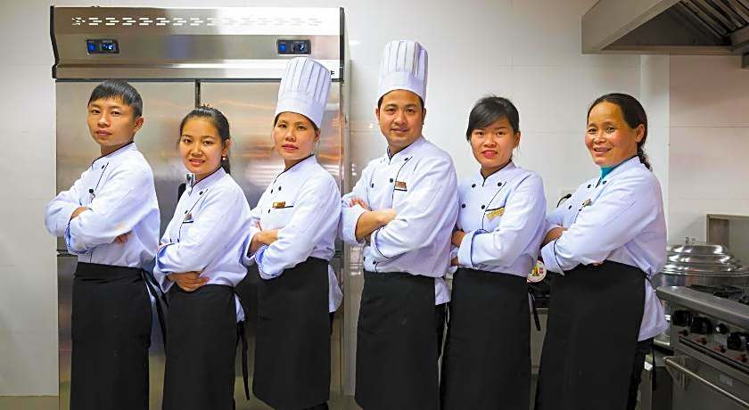 Riverside Hotel Quang Binh