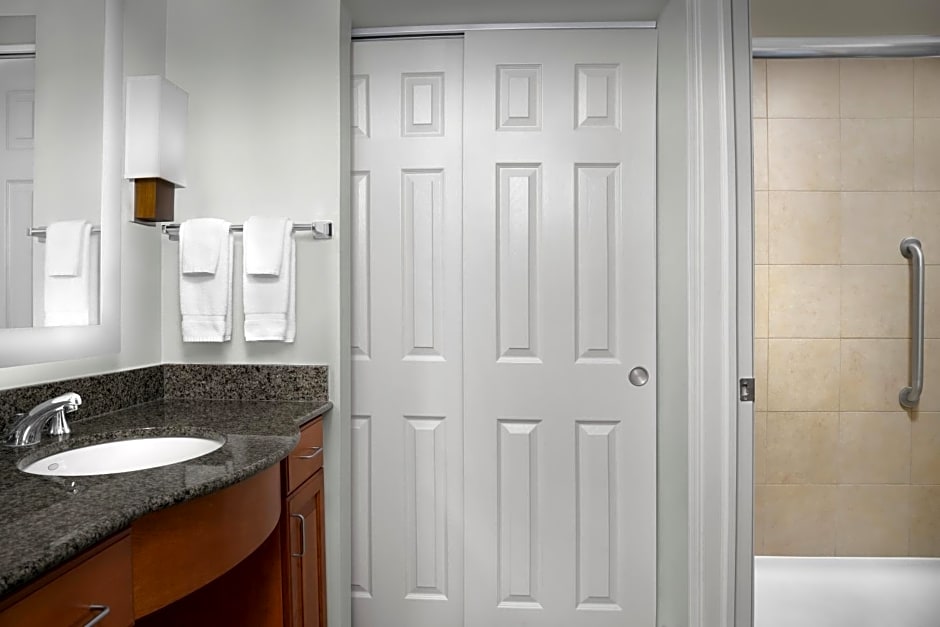 Homewood Suites By Hilton Omaha-Downtown