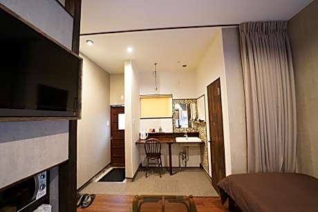 Private Twin Room