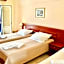 Venardos Hotel