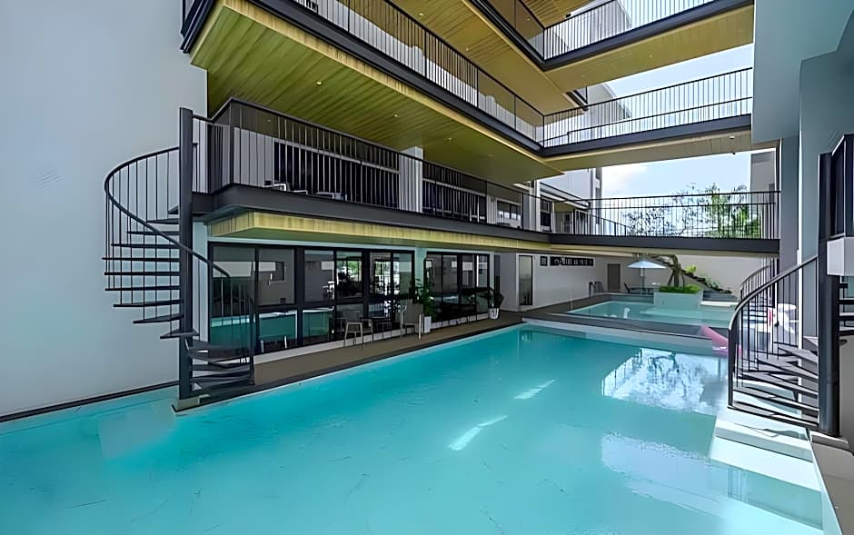 Tour De Phuket Hotel