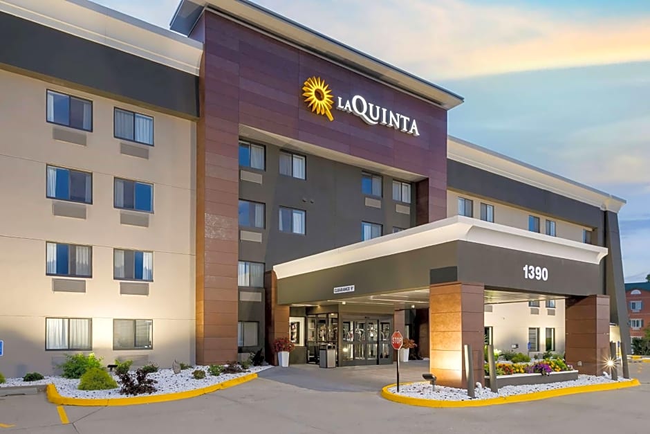 La Quinta Inn & Suites by Wyndham Des Moines West Clive
