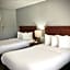 Empire Lakeshore Inn