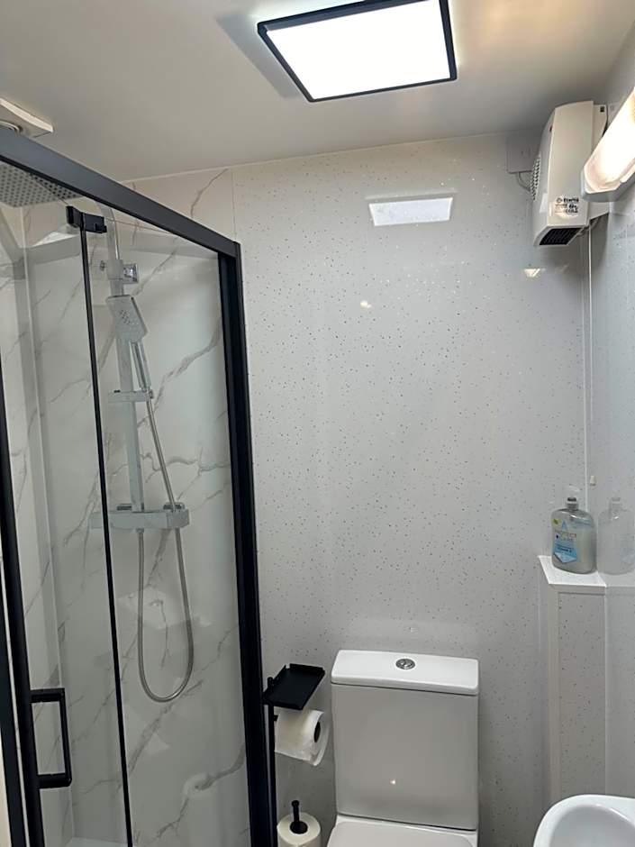 116 maison dieu Road room B in Dover