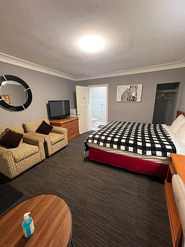 Tulip Motel