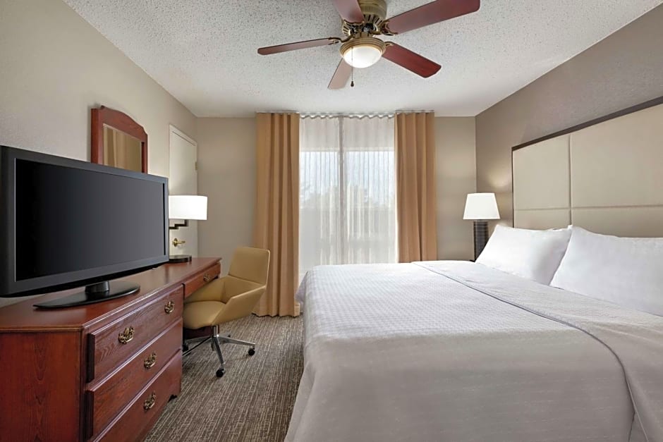 Homewood Suites By Hilton Dallas/Arlington