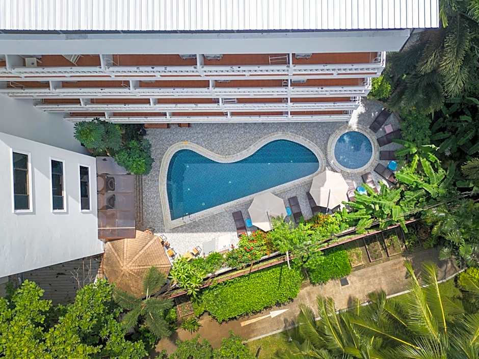 Patong Central Residence & Apartment