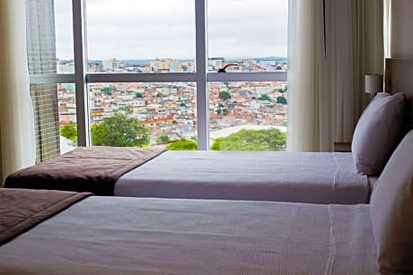 Premier Suite 2 Queen Beds Non-Smoking