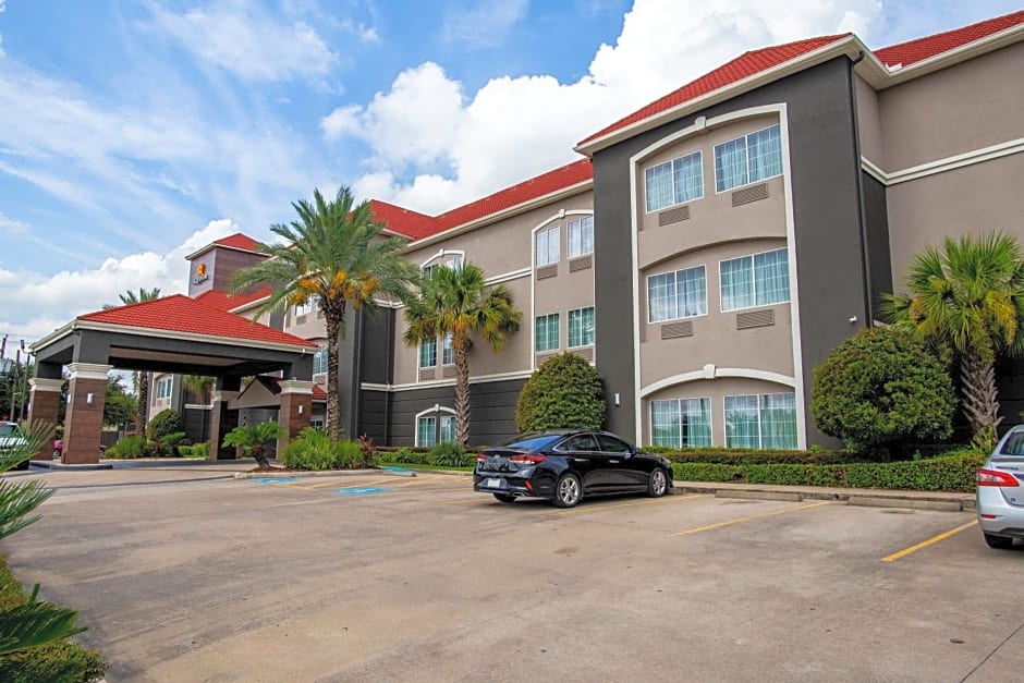 La Quinta Inn & Suites by Wyndham Houston - Normandy