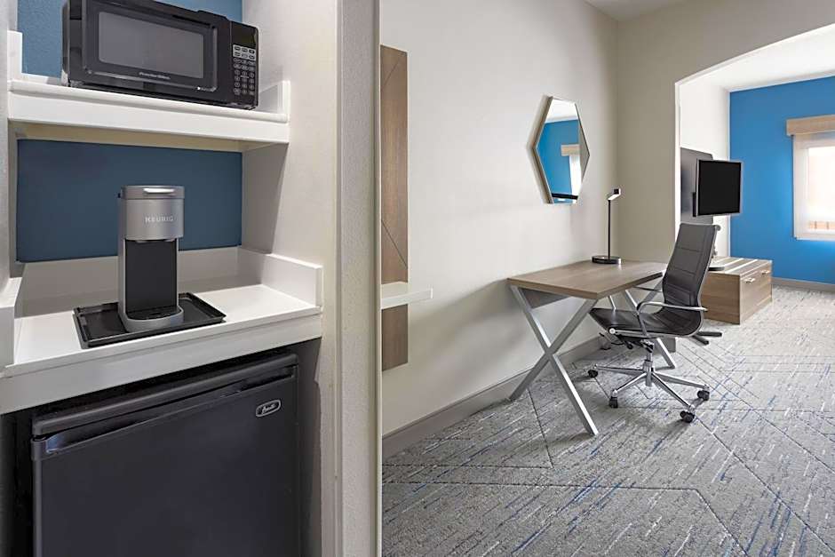 Holiday Inn Express & Suites Leesburg - Historic District by IHG