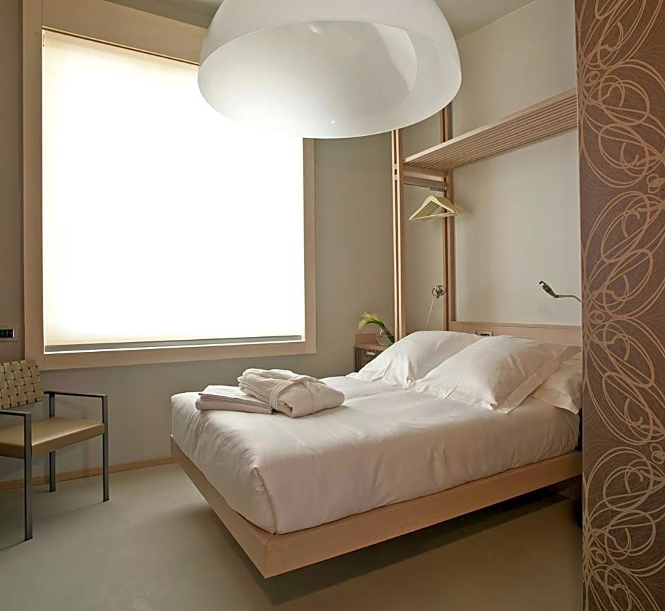 Nu Hotel