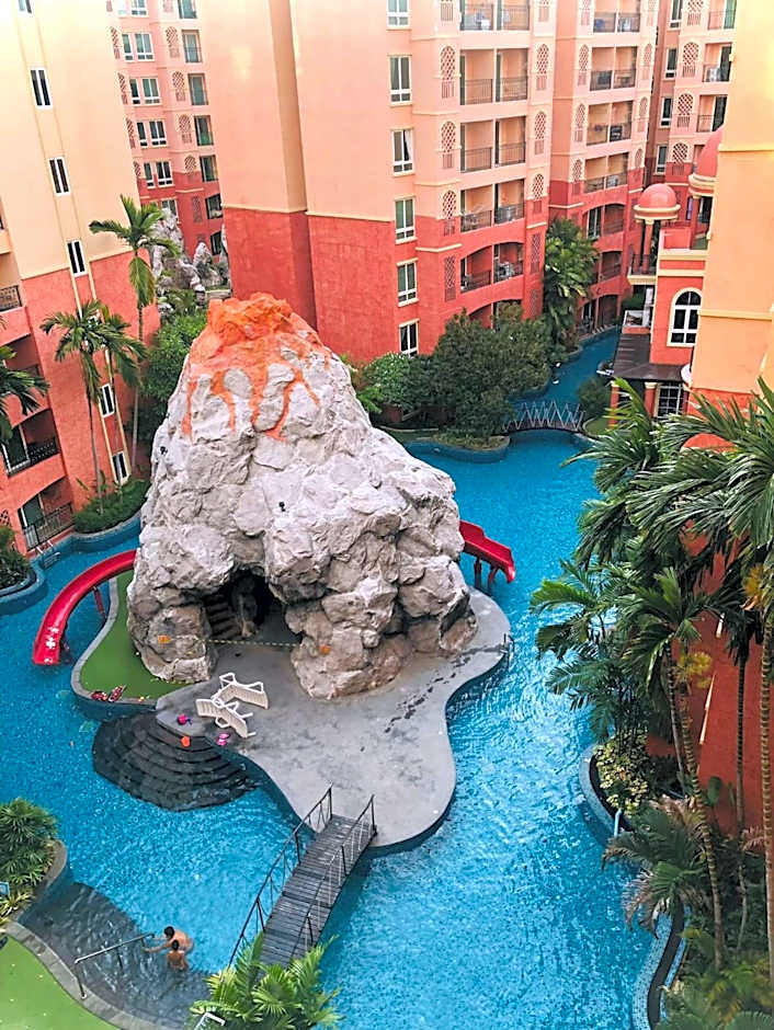 Seven Seas Pattaya by nty