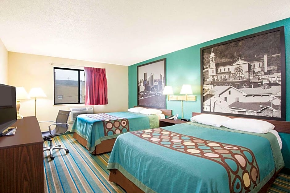 Super 8 by Wyndham Pittsburgh Airport/Coraopolis Area