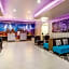 La Quinta Inn & Suites by Wyndham Dallas Plano - The Colony