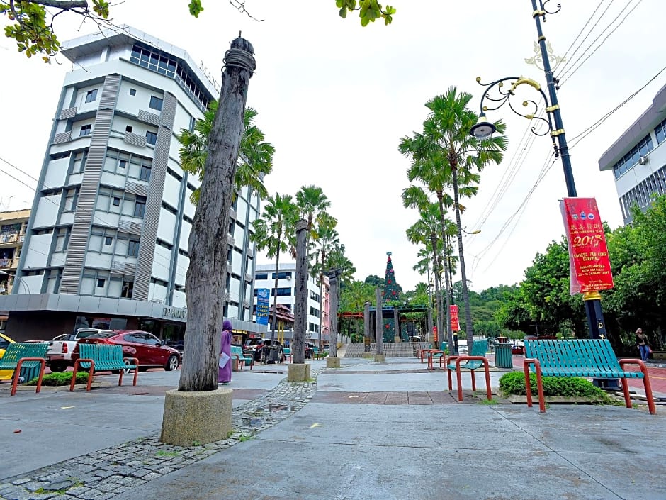 Pantai Inn