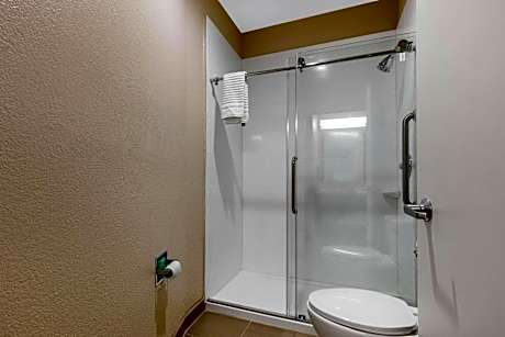 Queen Suite with Two Queen Beds - Non-Smoking