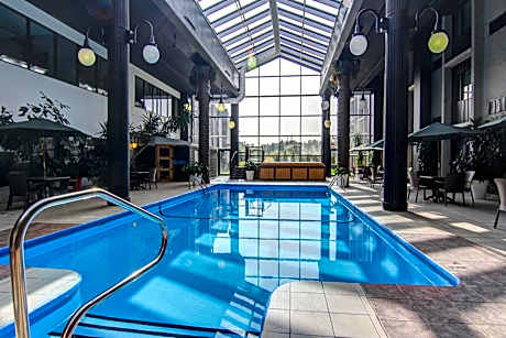 La Saguenéenne - Hôtel et Centre de Congrès