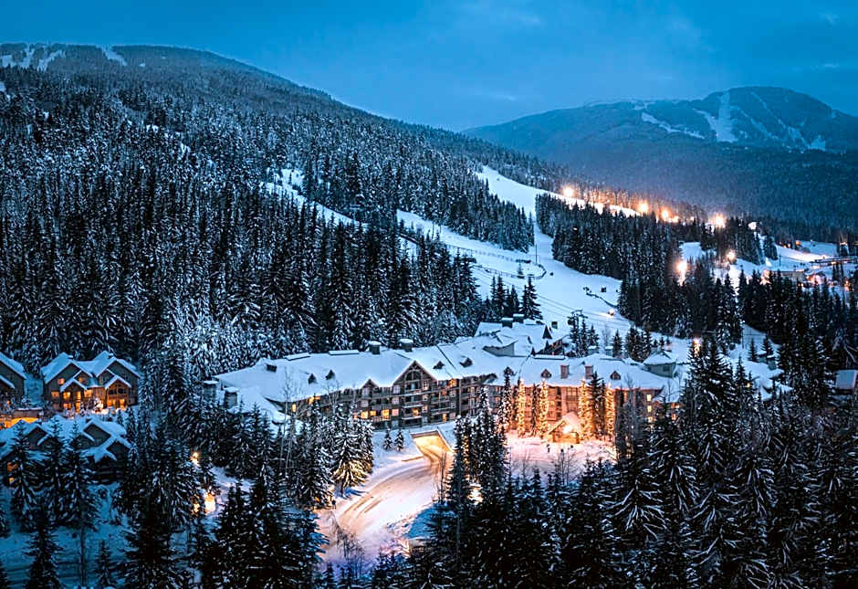 Blackcomb Springs Suites by CLIQUE