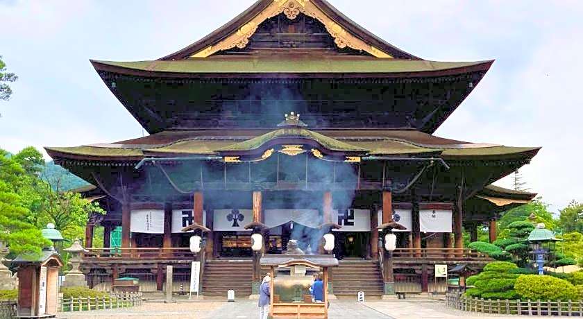 Toyoko Inn Nagano-eki Higashi-guchi
