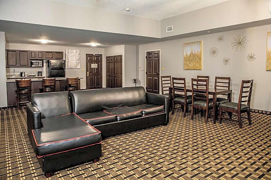 Evangeline Downs Hotel, Ascend Hotel Collection