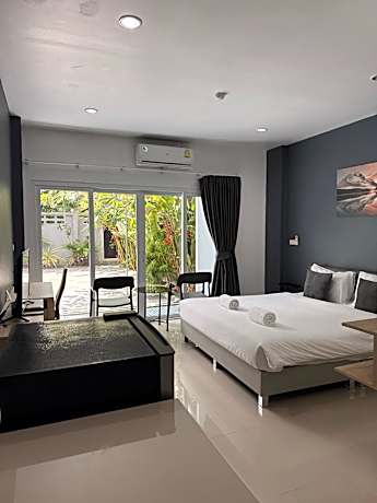 Double Room with Pool View