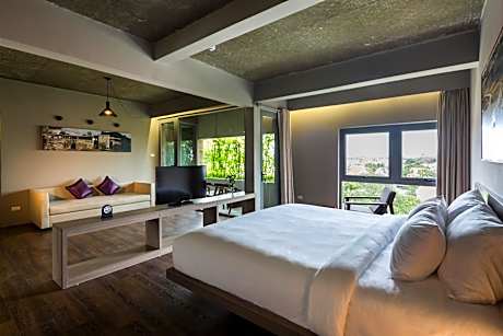 Suite Pool or Garden Double Room