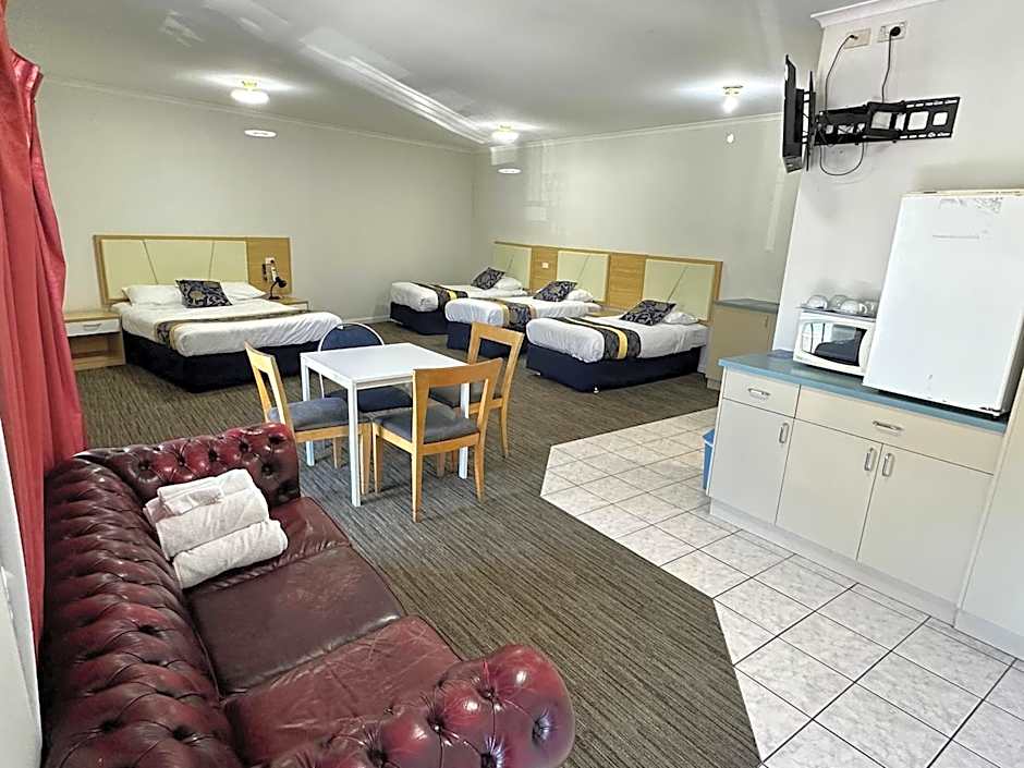 Jacksons Motor Inn