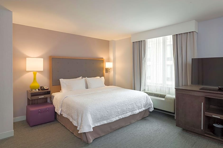 Hampton Inn By Hilton Manhattan - Times Square South - Newly Renovated