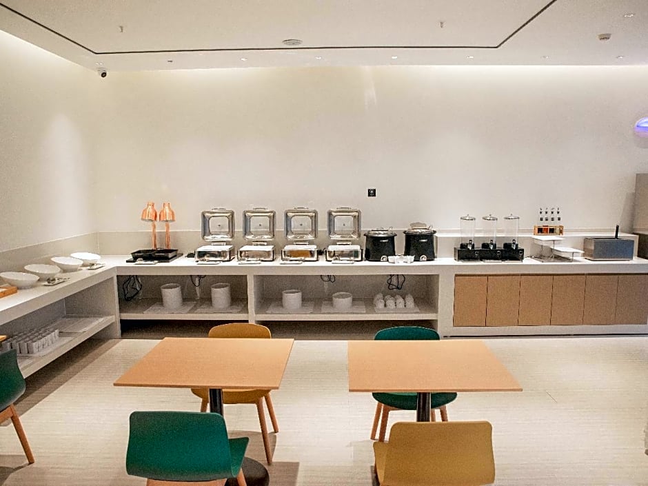 City Comfort Inn Xiangyang Gucheng Traditional Chinese Medicine Hospital Xianfu West Street