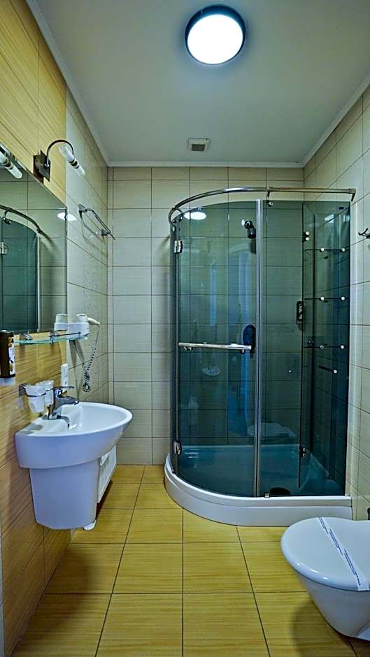 Hotel Made in Napoli by Siervo Międzybórz