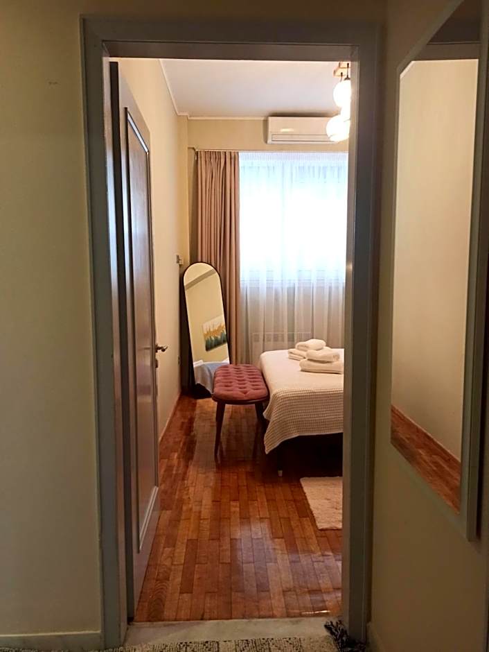 Kallaris Deluxe House