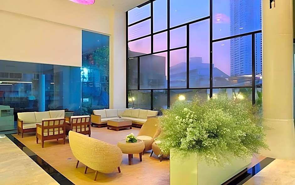Buri Sriphu Hotel