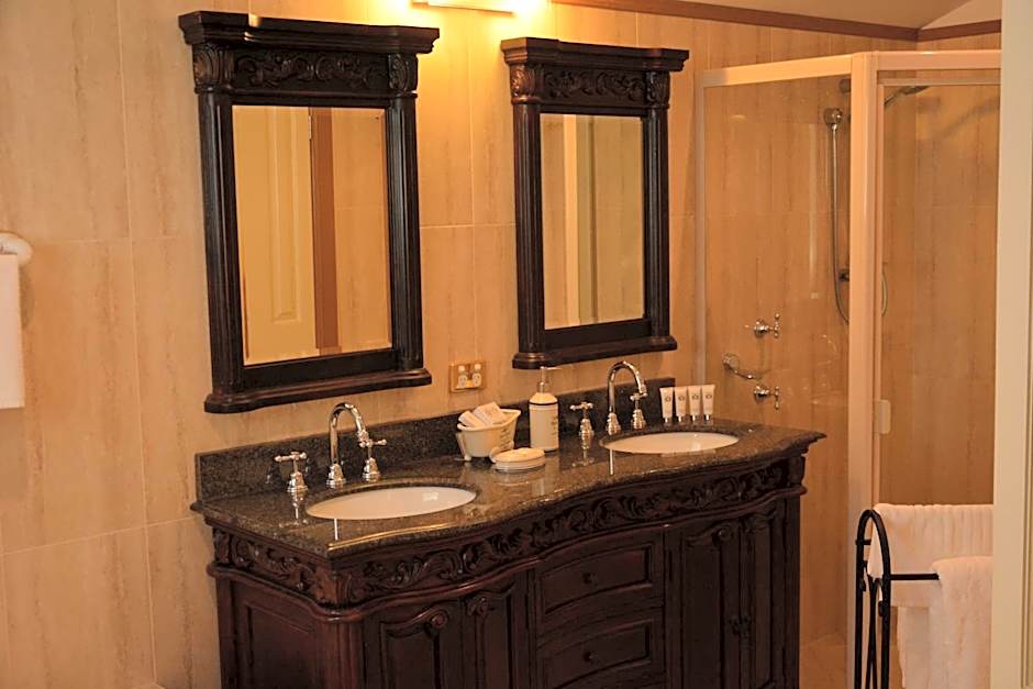 Bli Bli House Riverside Retreat