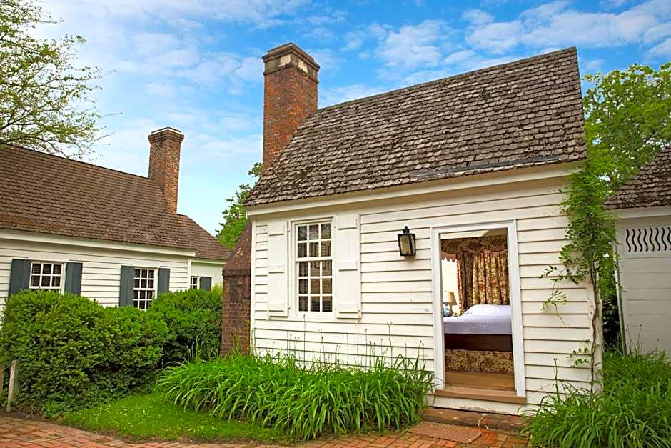 Colonial Houses, an official Colonial Williamsburg Hotel