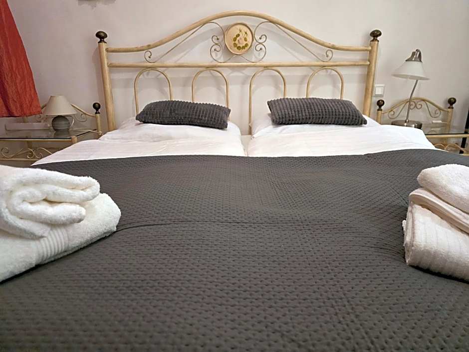 Budapest B&B Bed and Breakfast