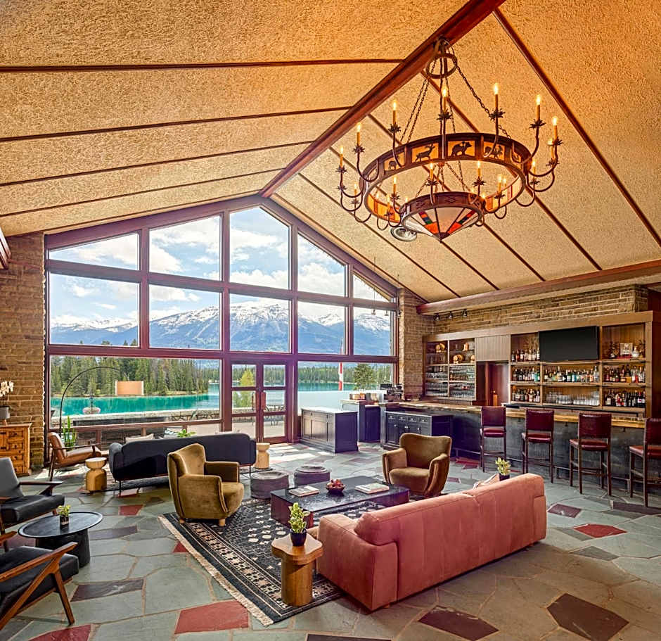 Fairmont Jasper Park Lodge