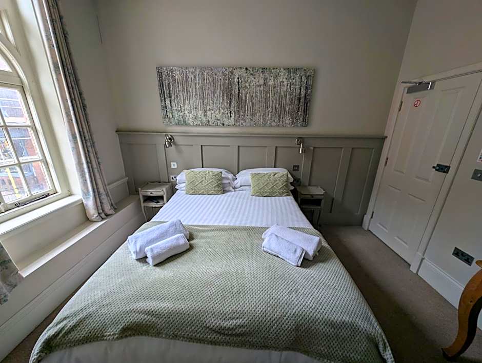 The Bear Marlborough