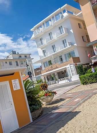 Two-Bedroom Apartment with Sea View