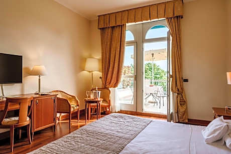 Double Room with Terrace